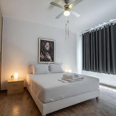 Promenade Seaview * Saranda