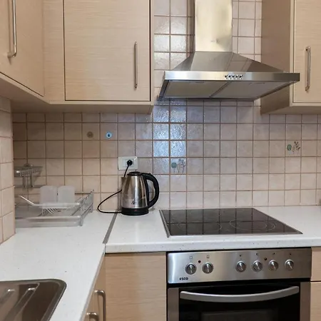 Promenade Seaview Apartment *