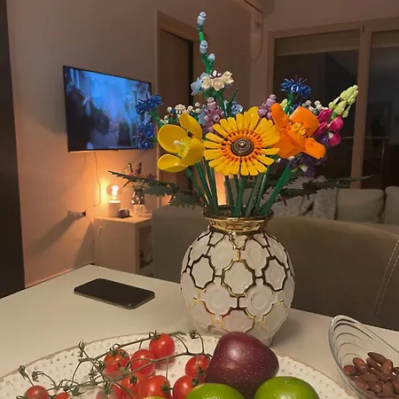 Promenade Seaview Apartment *