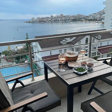 Promenade Seaview Apartment *