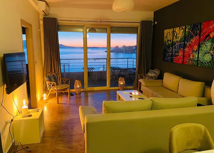 Promenade Seaview * Sarande