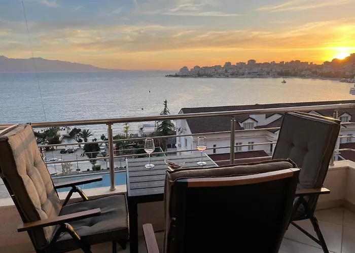 Promenade Seaview * Sarande